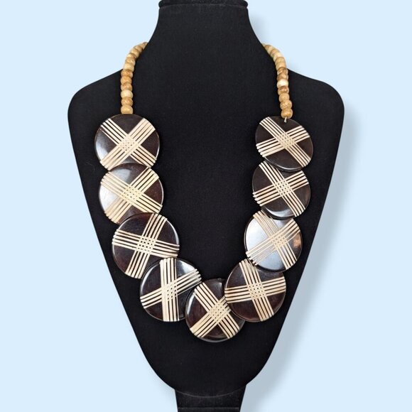 (2/$20) Wooden Disc Accent Beaded Necklace - Picture 1 of 5